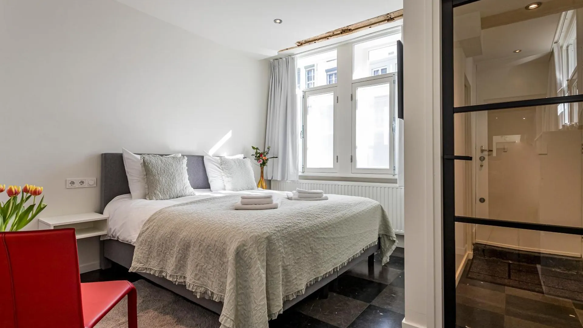 B&B Gracht 62 Maastricht Couette-café